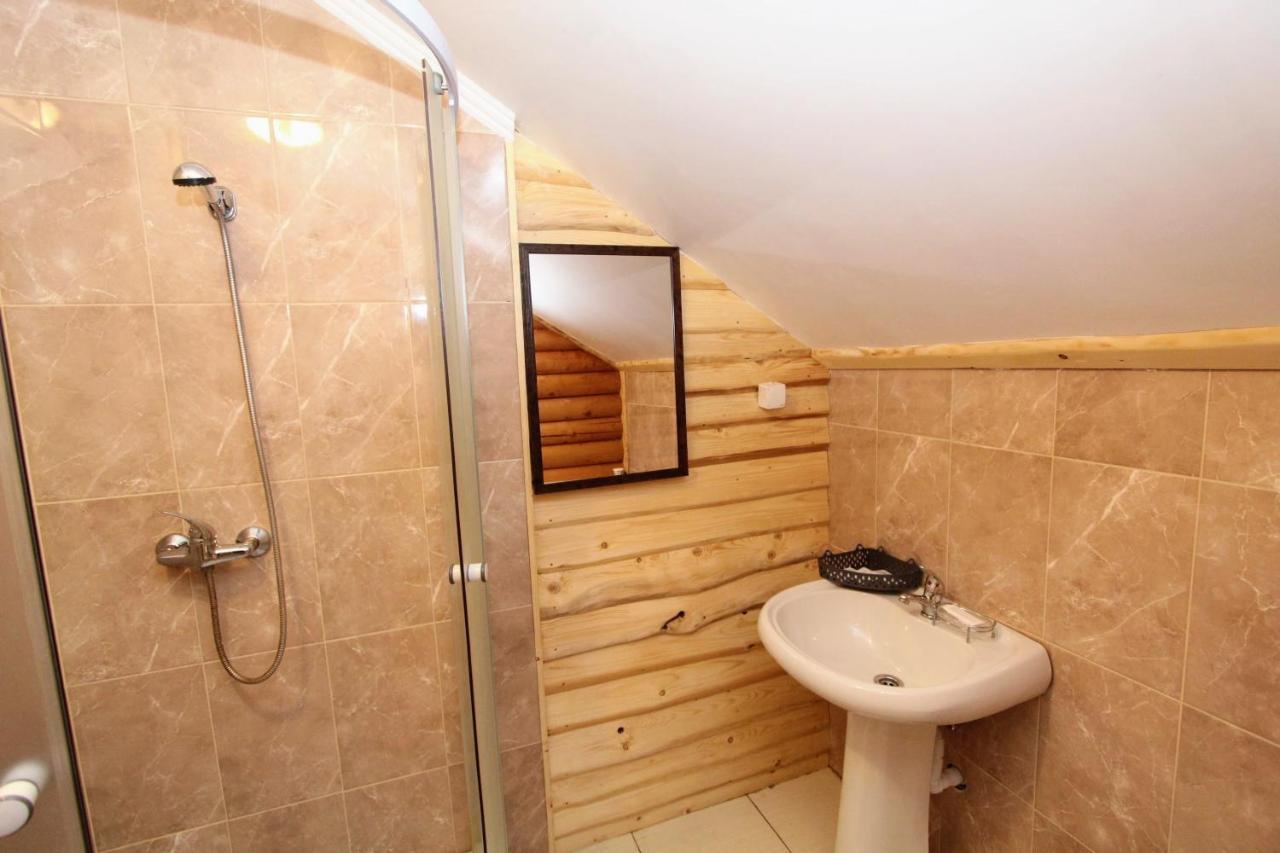 Hotel Мала Одеса Jabłonica Zewnętrze zdjęcie